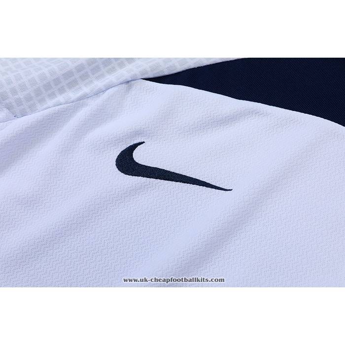 Tracksuit
 Paris Saint-Germain 2022-2023 Short Sleeve
 White
 - Shorts
